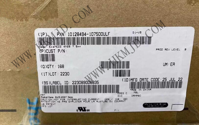 安費(fèi)諾 10128494-107500ULF ExaMEZZ? 夾層式連接器，引領(lǐng)高速連接新時(shí)代